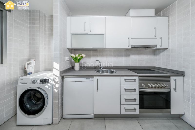 Foto 43d7ff67-be08-458e-8550-6379af1c6846. Àtic amb aparcament piscina a Los Arenales del Sol Elche / Elx