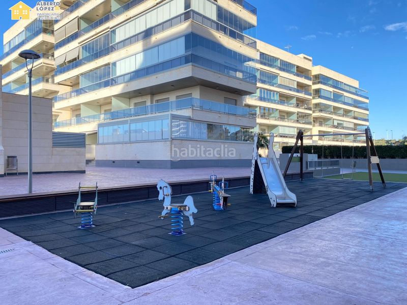 Foto 47983f27-affa-4254-8b68-84a69c6ee5b7. Àtic amb aparcament piscina a Los Arenales del Sol Elche / Elx