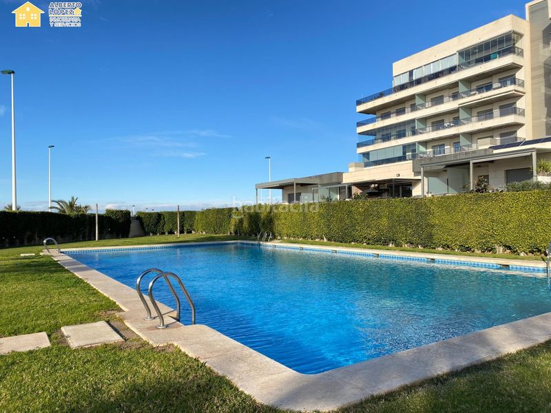 Foto c7cc094c-be52-4478-9b01-5aa426195b9c. Àtic amb aparcament piscina a Los Arenales del Sol Elche / Elx