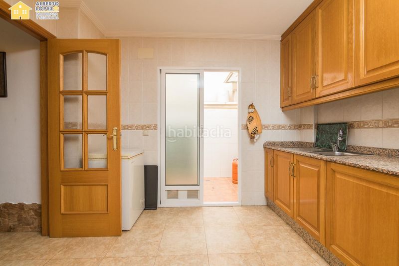 Foto e070ec81-2da6-4906-9452-6190373036c4. Casa adossada amb aparcament piscina a Los Arenales del Sol Elche / Elx