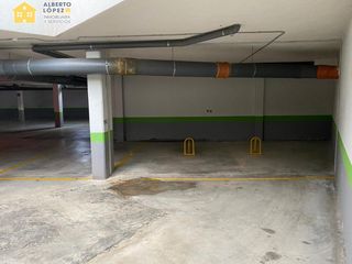 Car parking in Los Arenales del Sol. Plaza de garaje en venta calle gran via arenales del sol.