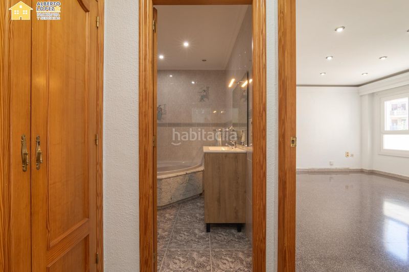 Foto 3aff0ed2-f7ba-4618-88dd-fe6e611b9886. Pis a El Altet Elche / Elx