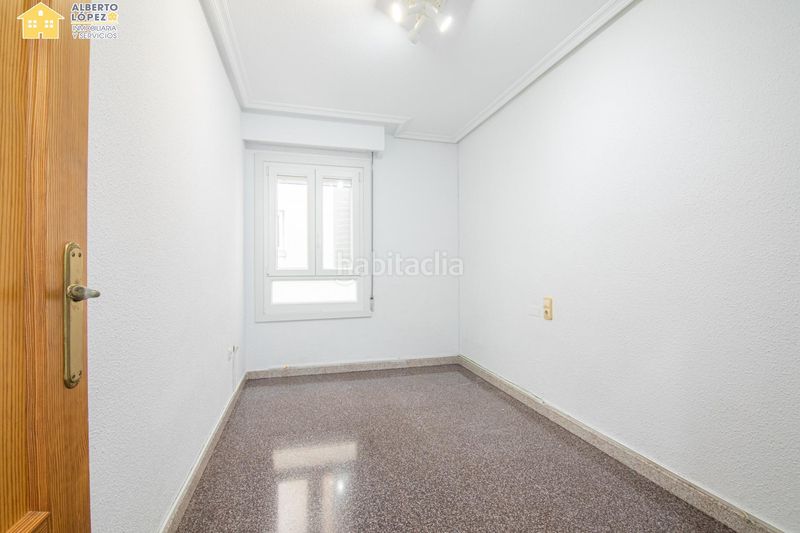 Foto ed0205bb-f6e0-4b39-a3dd-daefd75834ae. Pis a El Altet Elche / Elx
