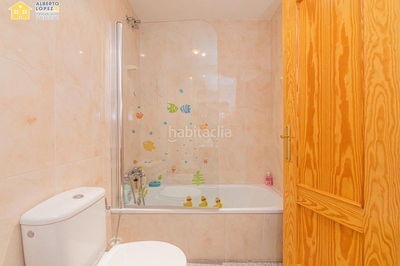 Foto 33181682-c180-4348-b6ac-1846725ab9c3. Pis amb aparcament a Carrús Oeste Elche / Elx