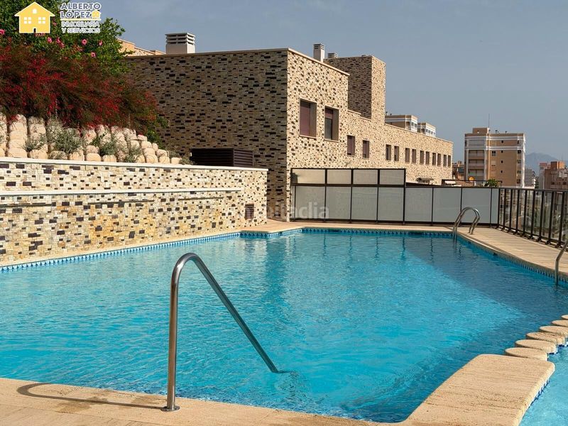 Foto d527f521-841c-4a49-a0c5-5e13cb97e1b0. Location maison avec parking piscine dans Los Arenales del Sol Elche / Elx