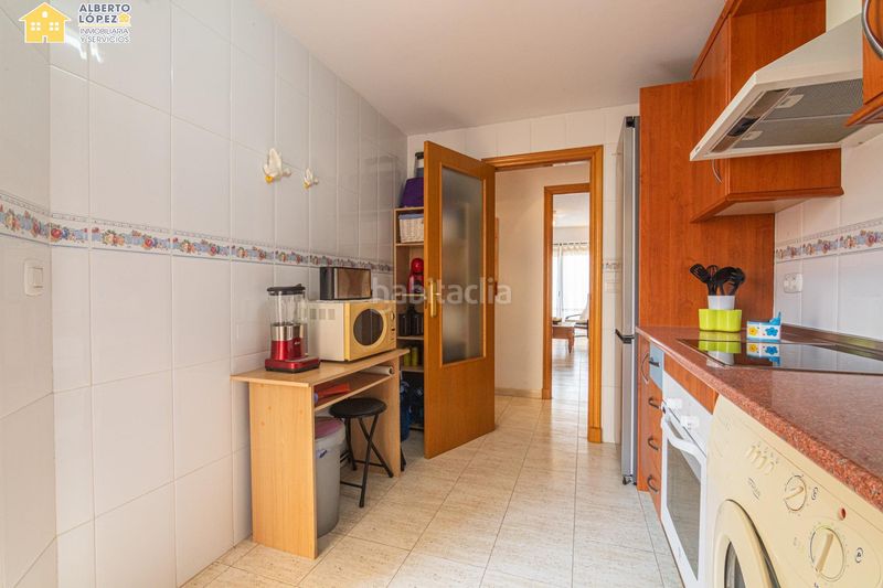 Foto d26e8a59-caff-4fc5-a4f6-d46779407b9a. Apartament amb aparcament a El Altet Elche / Elx