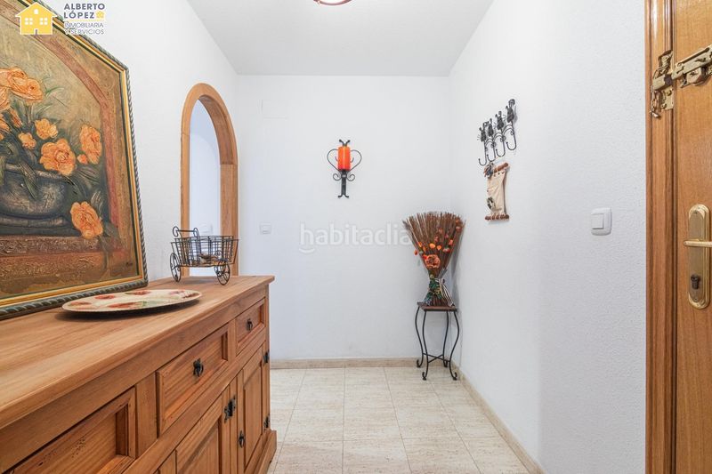 Foto f378f2fe-cb5f-4cfc-98b9-4d3f7ce4b3c2. Apartament amb aparcament a El Altet Elche / Elx
