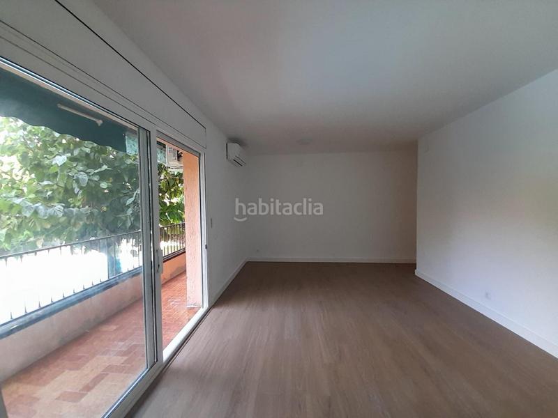 Foto 13a898a5-c3c3-4709-bd8e-2b363cd91b59. Piso fantástico piso reformado con zona comunitaria con piscina en Canet de Mar