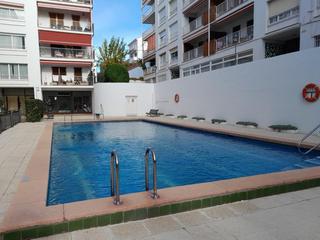 Pis a Zona alta. Precioso piso reformado con piscina comunitaria!!