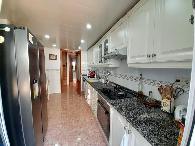 Foto dd348a16-b071-4bb5-865a-ac22570367c2. Casa amb calefacció aparcament a Canet de Mar