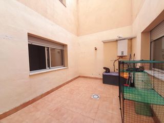 Appartement à Arenys de Munt. Preciosa planta baja con patio!!!