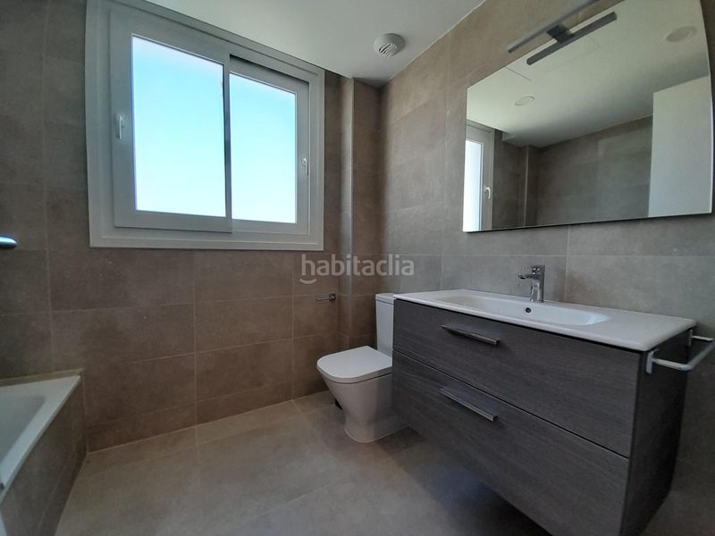 Foto 5b3f36cc-6096-4b49-997a-92ade2620c8e. Pis amb aparcament a Canet de Mar