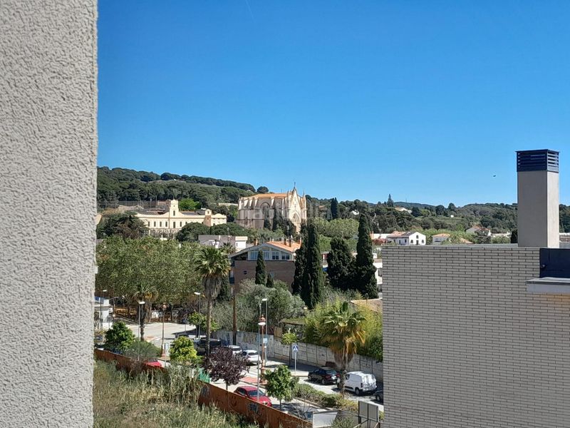 Foto 18a180eb-b70f-4eb1-9fee-bf12d735f8f8. Pis amb aparcament a Canet de Mar