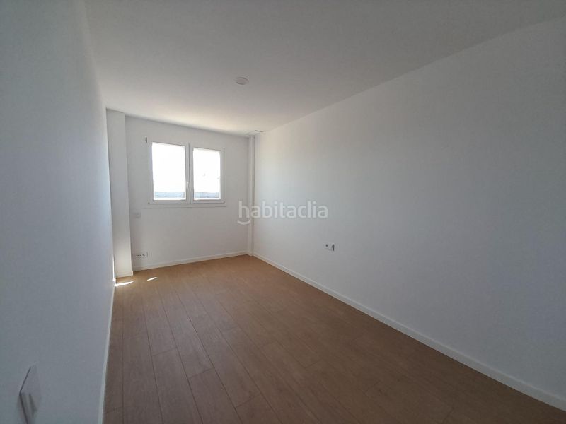 Foto c30c2467-40b4-475d-be12-fba974ff1e77. Pis amb aparcament a Canet de Mar