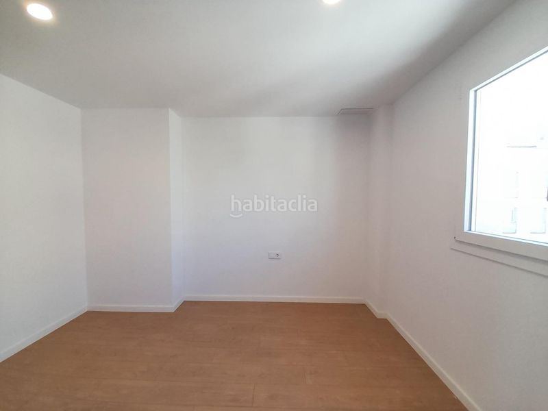 Foto f62857a7-f26b-4c94-9cf0-a339e3efb157. Pis amb aparcament a Canet de Mar