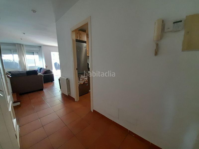 Foto b67f1487-b429-4b24-80b5-f60841775910. Casa adossada amb calefacció aparcament a Canet de Mar