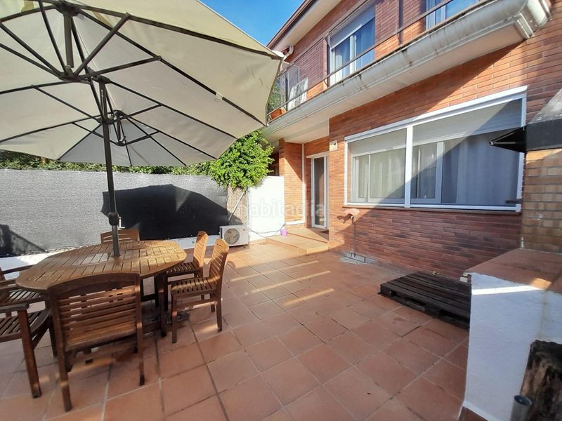 Foto c2b612fb-313a-4fb2-9334-6be3af6ed77d. Casa adossada amb calefacció aparcament a Canet de Mar