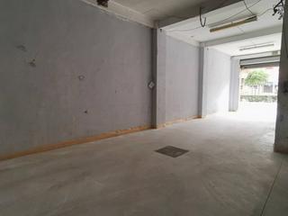 Lloguer Local Comercial  Primado reig. Local en alquiler en orriols