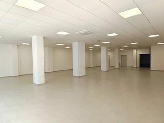 Local Comercial en Barrio de Benimaclet. Local comercial en venta
