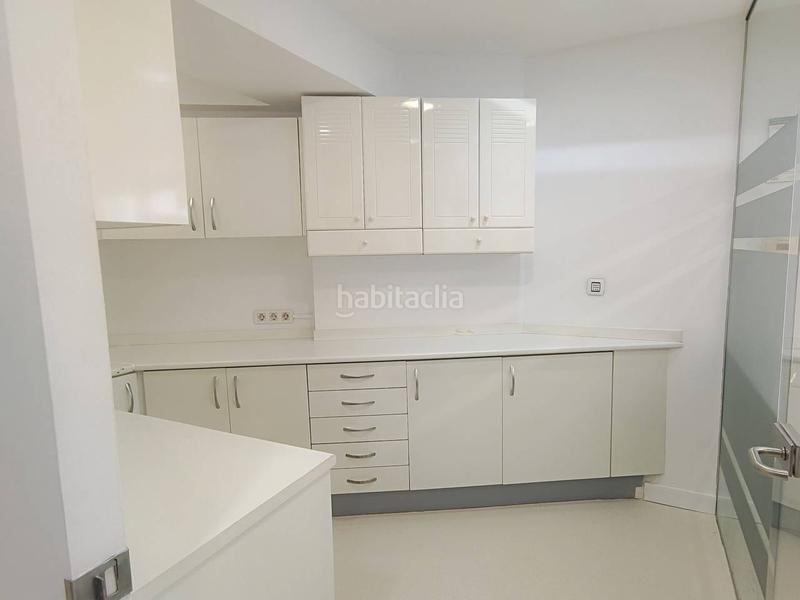 Foto 05ac2ada-bd31-4619-a6b0-caf2b43a92b4. Local comercial a Sant Llorenç - Zona Alfahuir Valencia