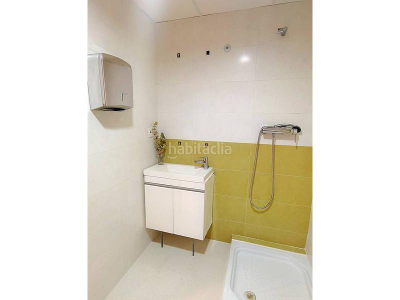 Foto 375954e1-d1a0-4fc3-b5b3-7ea96d5c44eb. Local comercial a Sant Llorenç - Zona Alfahuir Valencia