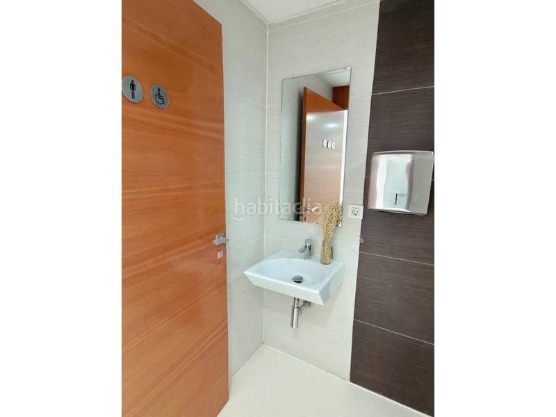 Foto 77121b10-f621-4de5-815e-a3f2c58e2df8. Local comercial a Sant Llorenç - Zona Alfahuir Valencia