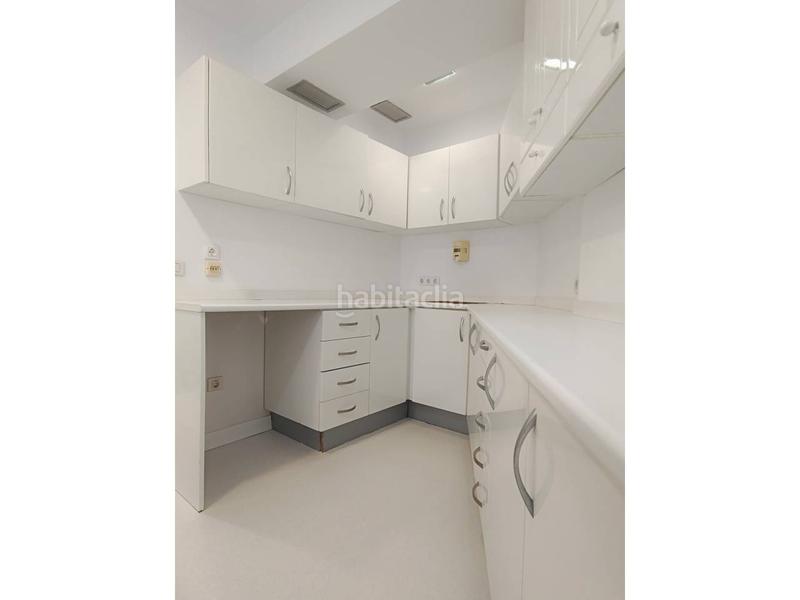 Foto b5389c58-9a28-4264-9660-9c8f2610a528. Local comercial a Sant Llorenç - Zona Alfahuir Valencia