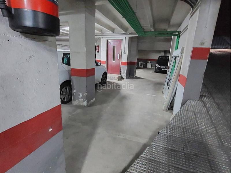 Foto 7eae6022-79cb-4557-977a-2a75aa248367. Alquiler parking coche en calle cardenal benlloch 6 garaje en alquiler en av. aragón en Valencia