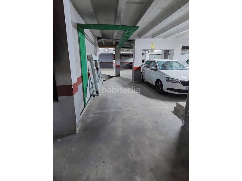 Foto ab578baf-78f0-4f15-abac-347fcd1a9f9f. Alquiler parking coche en calle cardenal benlloch 6 garaje en alquiler en av. aragón en Valencia