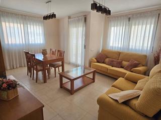 Location Appartement  Rodríguez de la fuente. Piso en alquiler en la pobla de vallbona