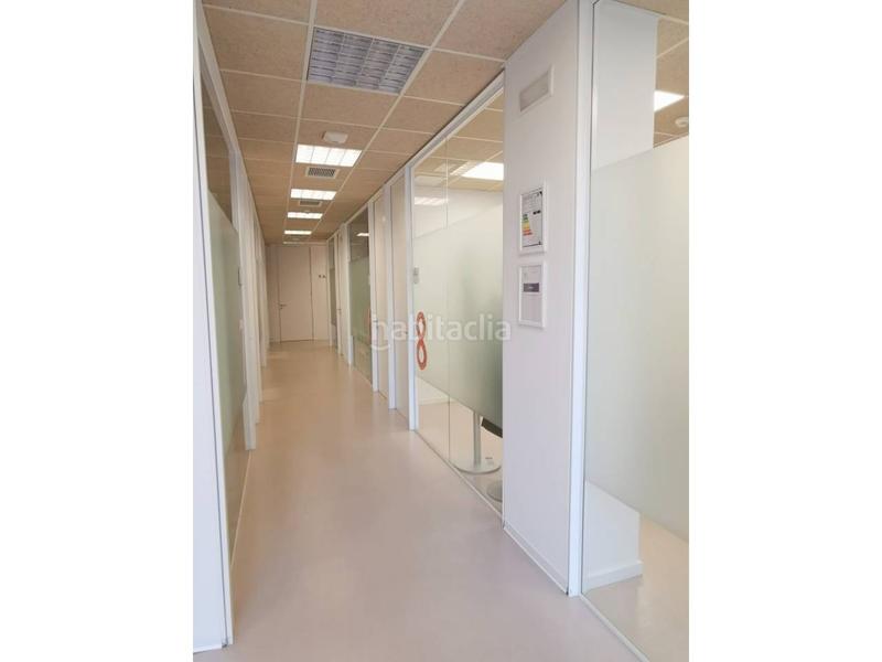 Foto 0d36925b-e35c-4380-bb56-6b3831d4e638. Local comercial a Sant Llorenç - Zona Alfahuir Valencia