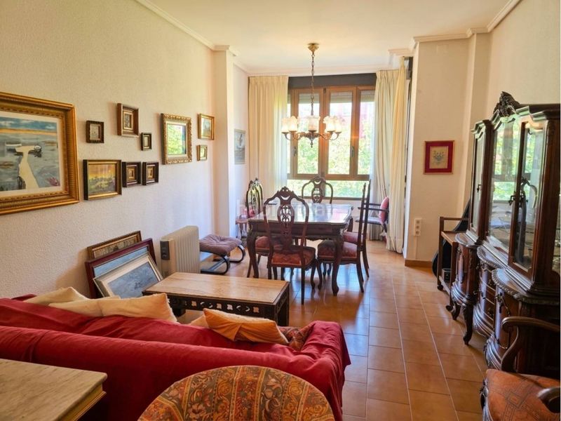 Foto 84776d5f-77d6-4227-854a-09113c957a62. Pis amb calefacció a La Roqueta Valencia