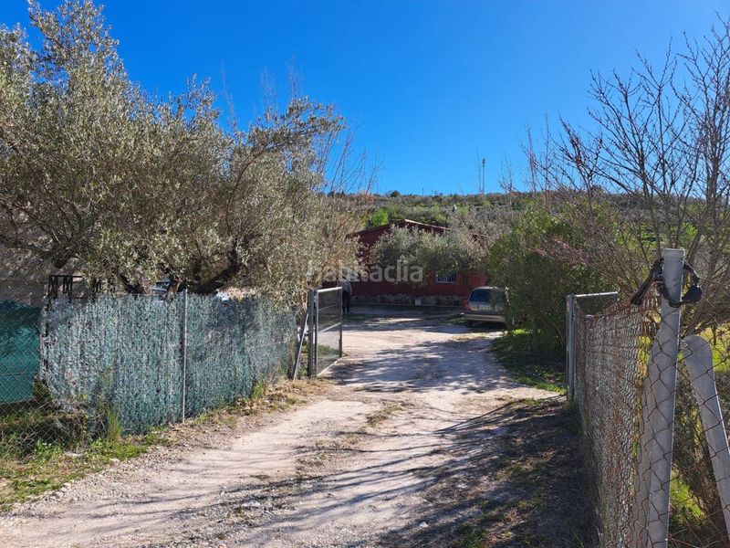 Foto 1544cd55-d0c9-4f3f-9f6b-cf60960a3ca4. Xalet amb calefacció a Alcosser