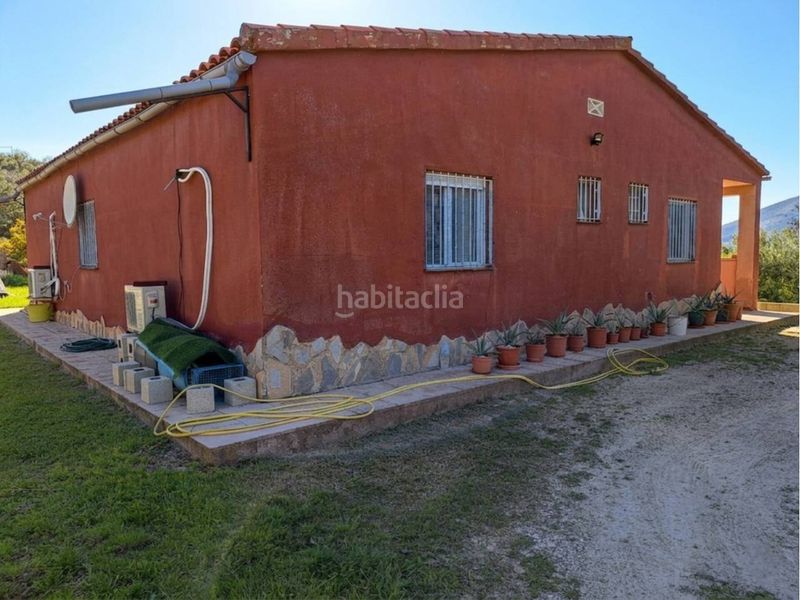 Foto adba20b5-178a-41e1-b977-8f7b2cc5e32b. Xalet amb calefacció a Alcosser