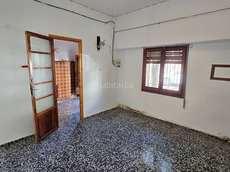 Foto c4e8f949-d0fd-475b-9721-c0b8fa2a565d. Casa adossada a Moncada