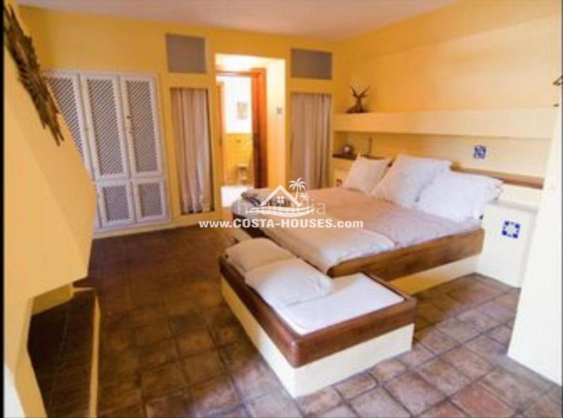 Foto 98b1a3a0-537f-4c82-8145-be414ed73011. Chalet con riscaldamento parcheggio piscina in El Portet-Pla del Mar Moraira