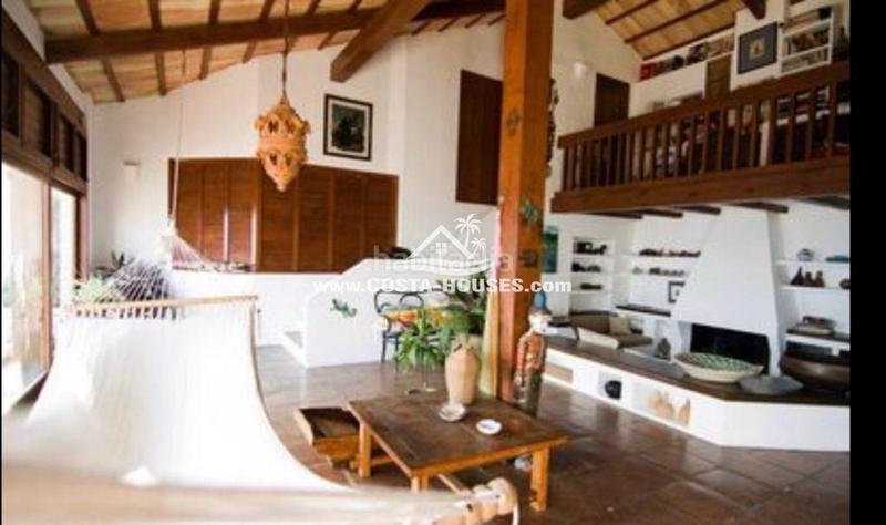 Foto e96315b8-d12a-4a4b-897e-38c390673215. Chalet con riscaldamento parcheggio piscina in El Portet-Pla del Mar Moraira