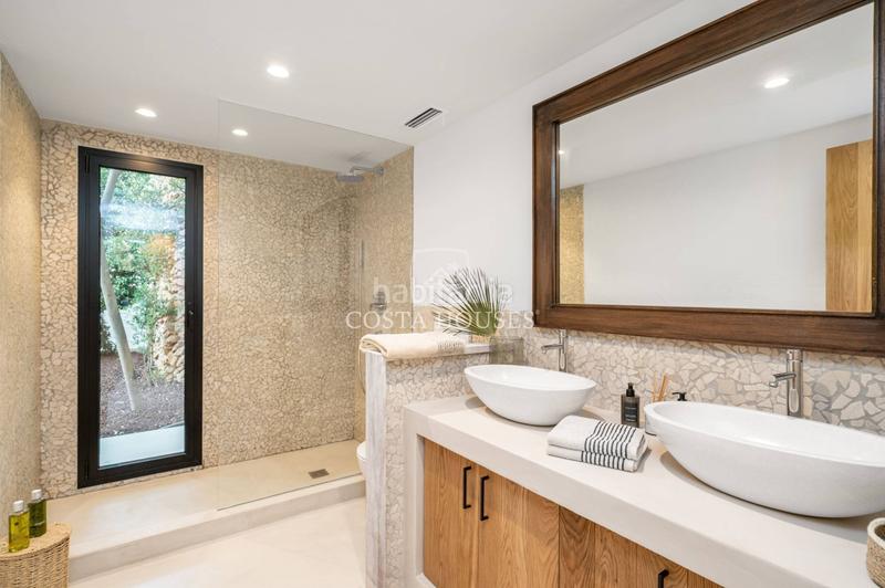 Foto 4c3cd7a3-70c1-471a-82c3-1554a7b0379d. Chalet con riscaldamento parcheggio piscina in El Portet-Pla del Mar Moraira