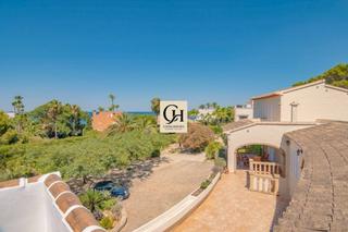Xalet a Montañar-El Arenal. Finca cala  exclusiva propiedad frente al mar en jávea con posib
