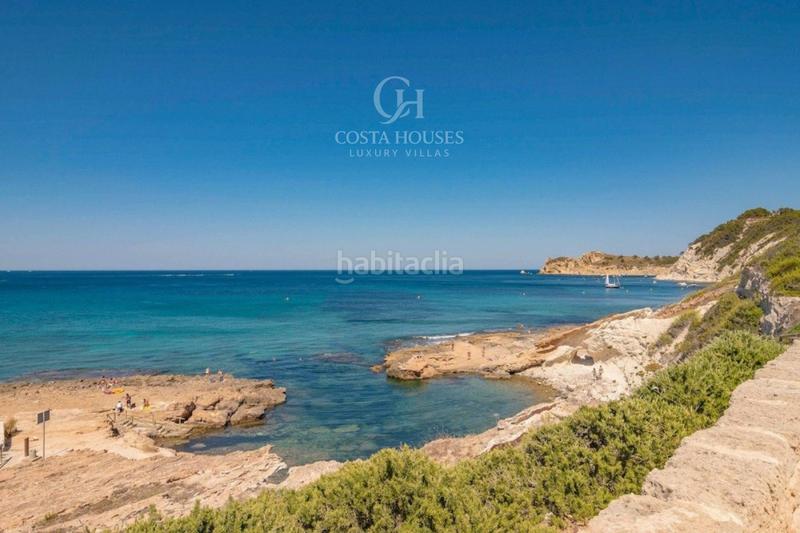Foto 3528c4af-870f-44bf-b343-aaf9527a1186. Chalet finca cala exclusiva propiedad frente al mar en jávea con posibilidad de desarrollo en Xàbia