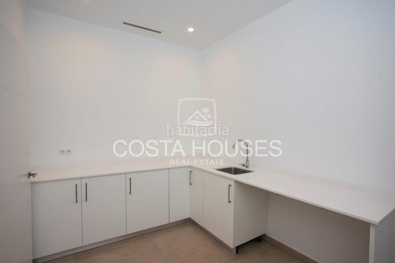 Foto 1487dacf-7571-4875-b6e9-583469ca6a55. Chalet mit heizung parking pool in Paichi Moraira