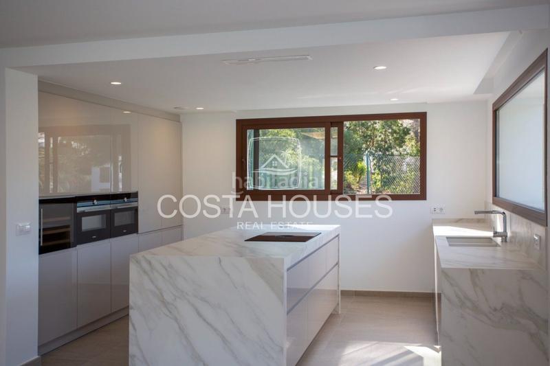 Foto 85bb3ba8-c307-48e1-88ee-8ef9c102f5ab. Chalet mit heizung parking pool in Paichi Moraira