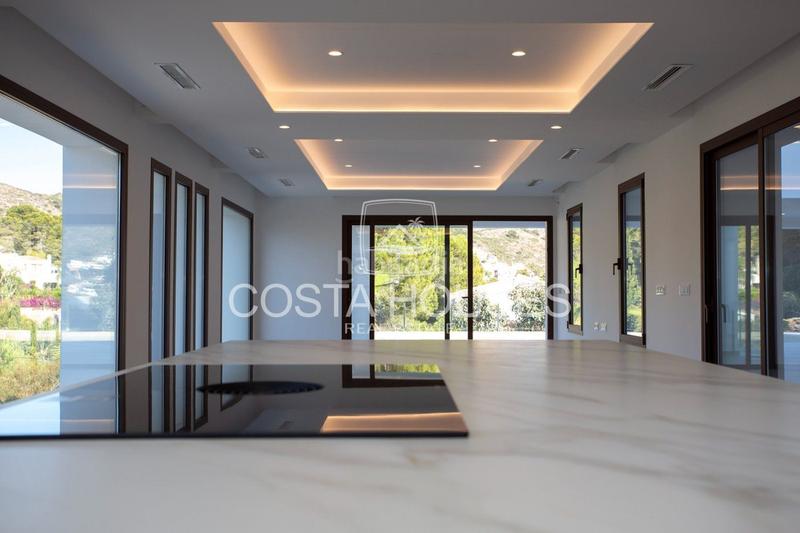 Foto b671567a-4f86-4557-8867-a49ebcf61929. Chalet mit heizung parking pool in Paichi Moraira