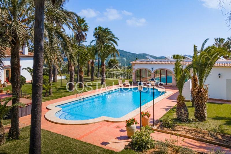 Foto 28bf8439-edbb-4a67-9e32-38d10b4cfab5. Xalet amb calefacció aparcament piscina a Partida Comunes-Adsubia Xàbia