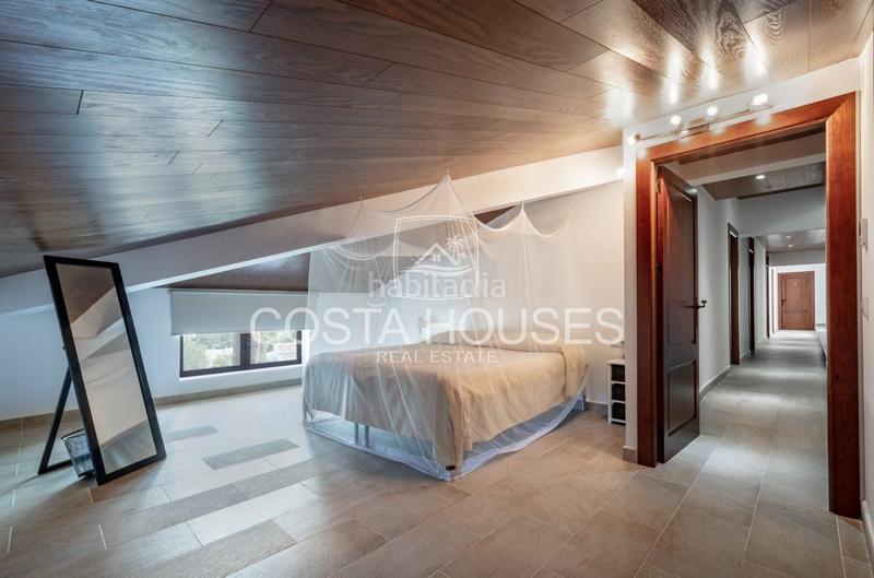 Foto b2d0417e-2ef4-4b8b-ad5e-8687706650cc. Xalet amb calefacció aparcament piscina a Partida Comunes-Adsubia Xàbia