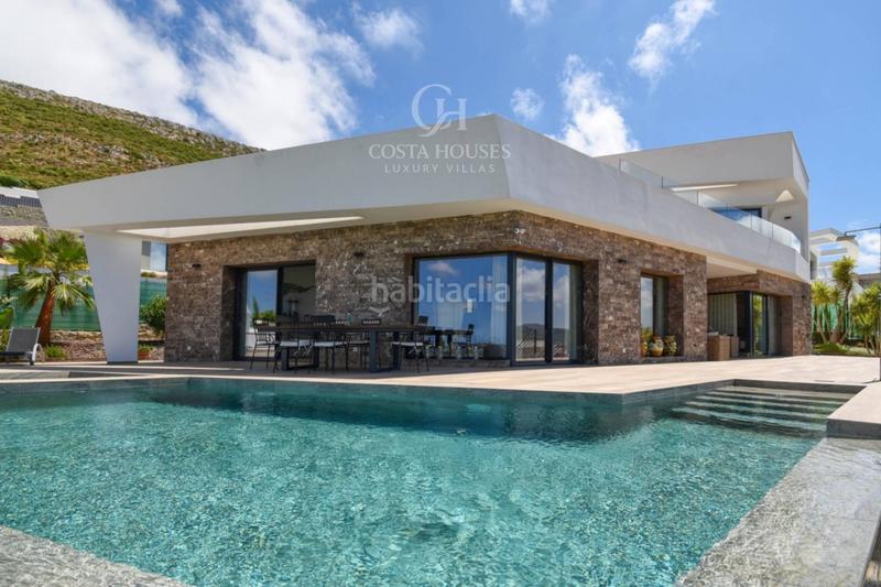 Foto 52a98168-52c1-41a8-accc-8571e5ee2b09. Chalet villa nueva con vistas al mar en venta en monte olimpo, jávea alicante en Xàbia