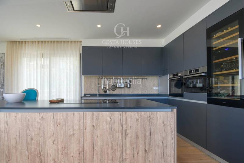 Foto 8b560f9a-2824-4139-ade2-20c909f221d9. Chalet villa nueva con vistas al mar en venta en monte olimpo, jávea alicante en Xàbia