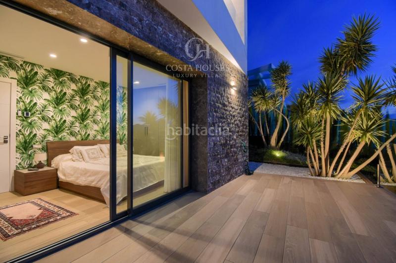 Foto f9fdaeef-1b1b-4af8-afe4-aaae4d9792de. Chalet villa nueva con vistas al mar en venta en monte olimpo, jávea alicante en Xàbia