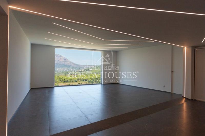 Foto df8a9194-8f6b-4596-b76d-569222d35c9e. Chalet villa centauro residencia futurista de lujo con vistas al mar en jávea, alicante costa blanca en Xàbia
