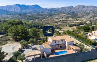 Masia a Benissa Pueblo. Venta finca mediterránea en benissa costa blanca  11.385m2 parce